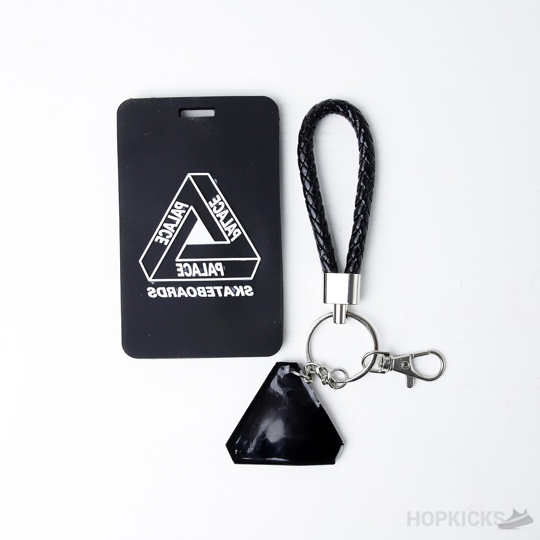 palace skateboards トライアングル カラビナ ゆすぎ